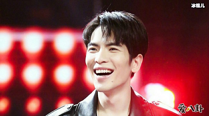 萧敬腾称有恋情会公开