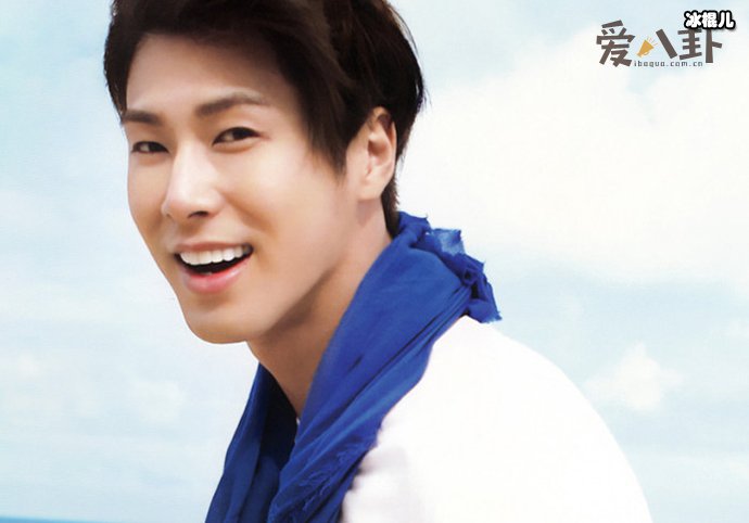 郑允浩高雅拉关系起底