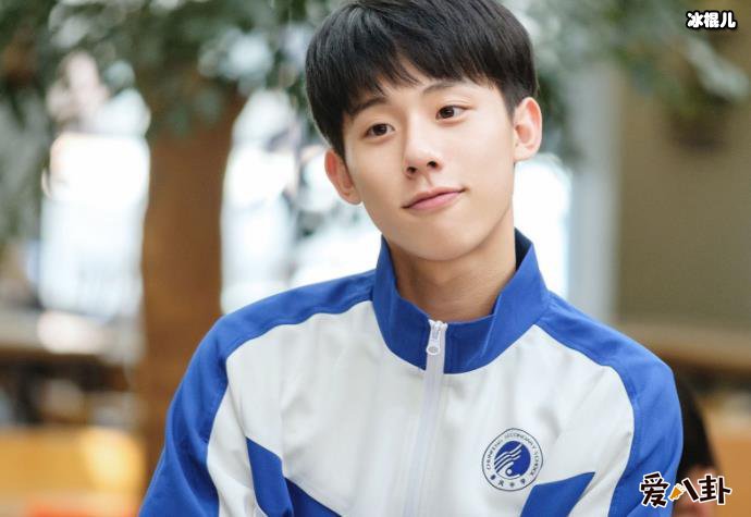 方一凡扮演者周奇