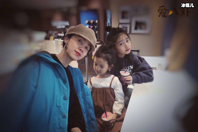 孙莉被网友喊话快上姐姐综艺