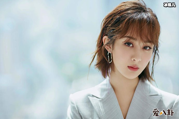 杨紫点赞肖战微博