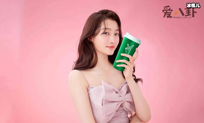 关晓彤天然呆照片