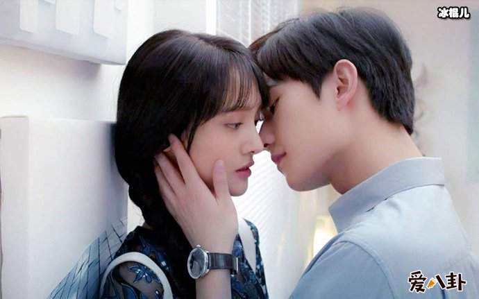 杨洋郑爽曾公开恋情