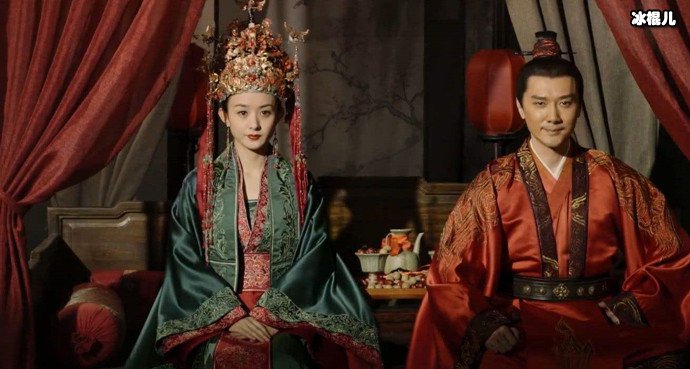 赵丽颖与冯绍峰剧照