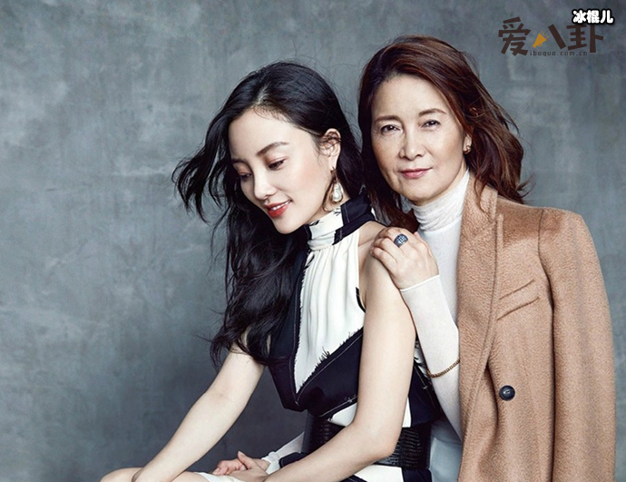 李小璐和妈妈张伟欣