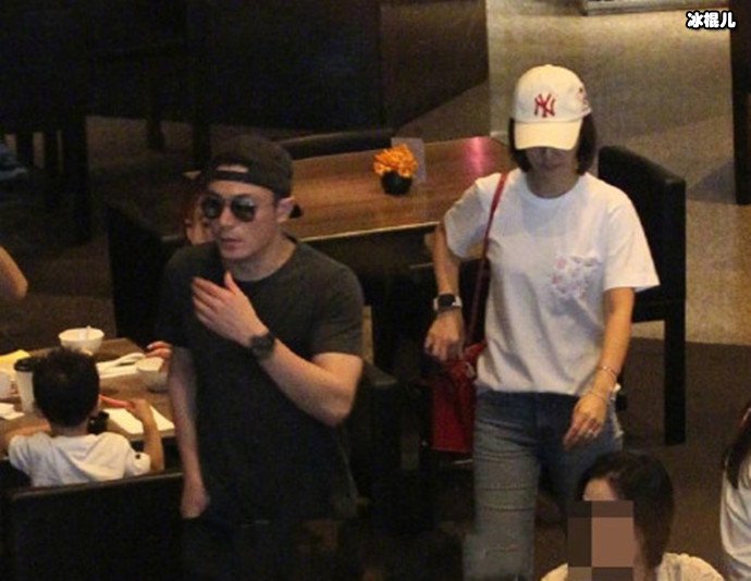 情侣装的霍建华林心如