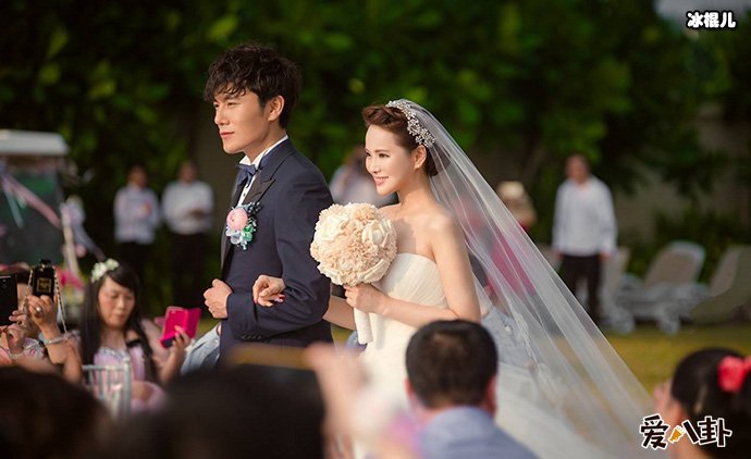 伊能静秦昊婚纱照