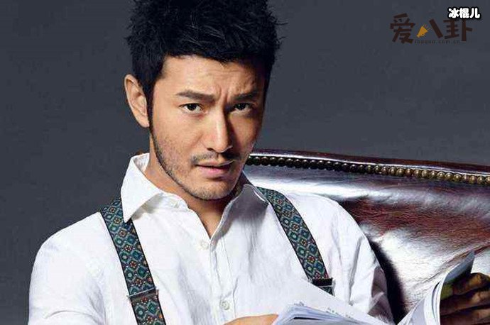 黄晓明素颜差距大