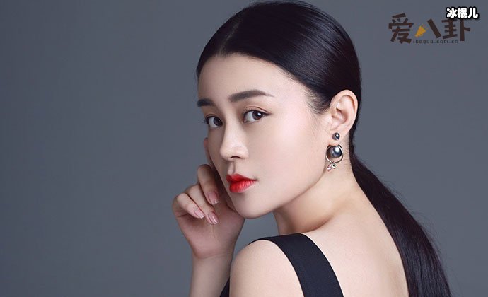 关婷娜是赵本山弟子吗