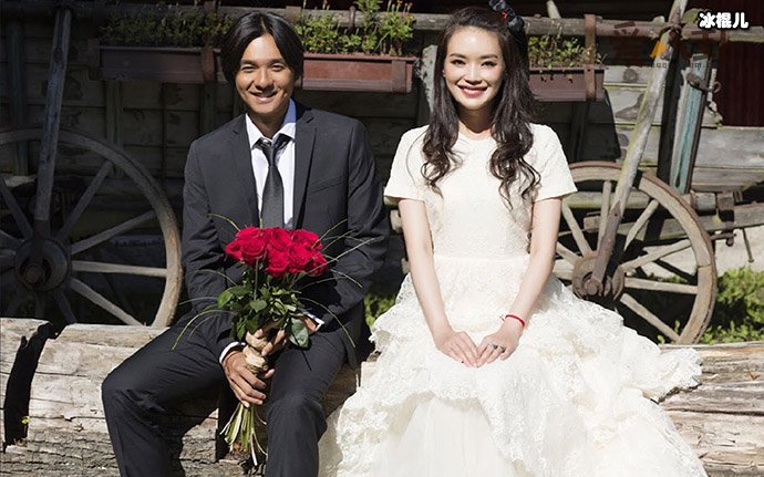 冯德伦舒淇合影