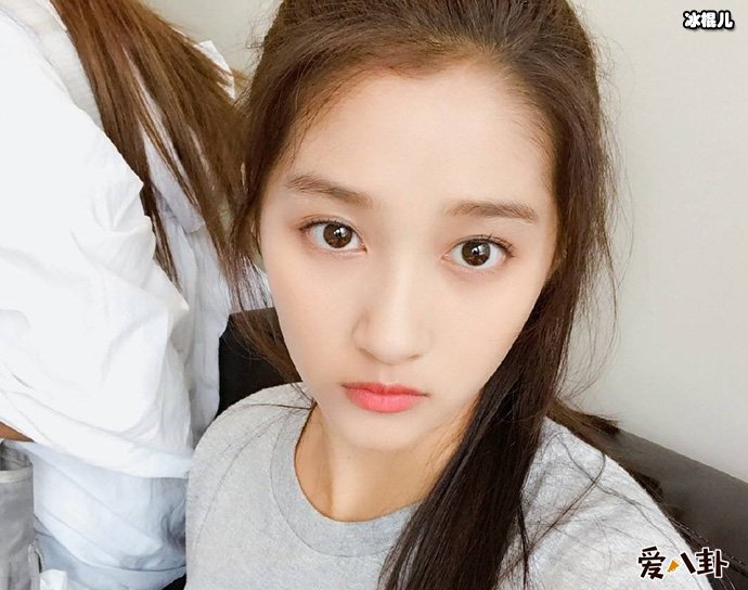 明星有黑眼圈正常吗