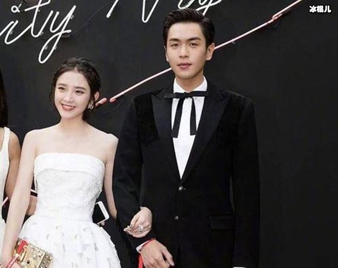 张若昀唐艺昕出席活动