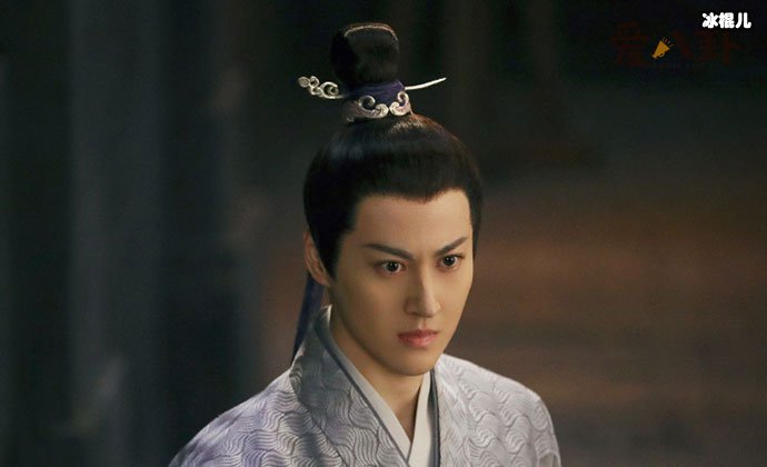 李俊逸琉璃剧照