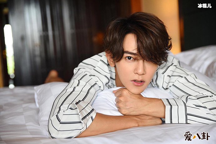 汪东城cos少年的你小北