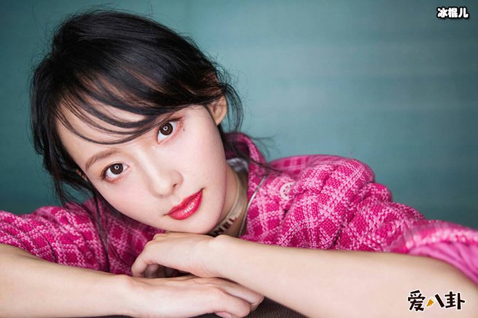 为什么网友对张嘉倪炫富褒贬不一