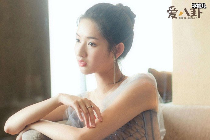 慢慢走红的王玉雯