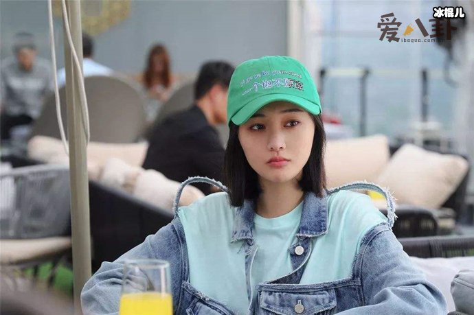 郑爽经纪人带领全体工作人员出走？