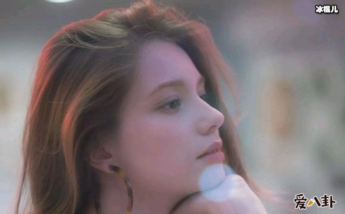 俄罗斯网红秦妃写真