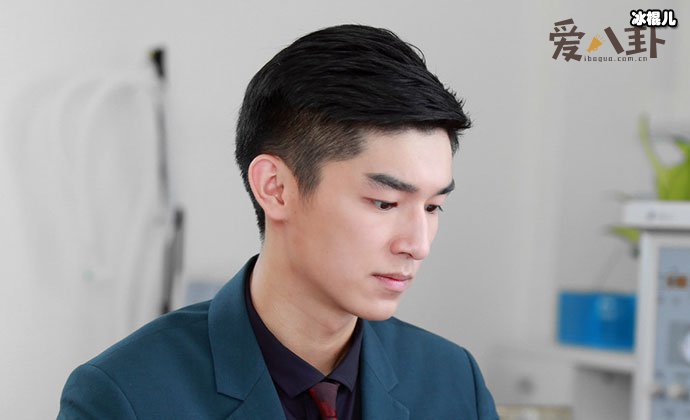 杨旭文女友是谁