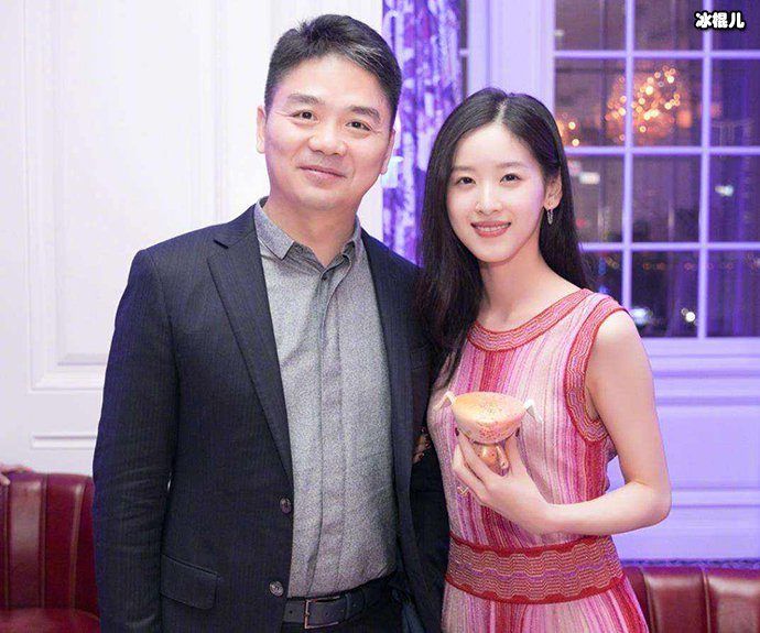 章泽天与刘强东一直闹离婚传闻