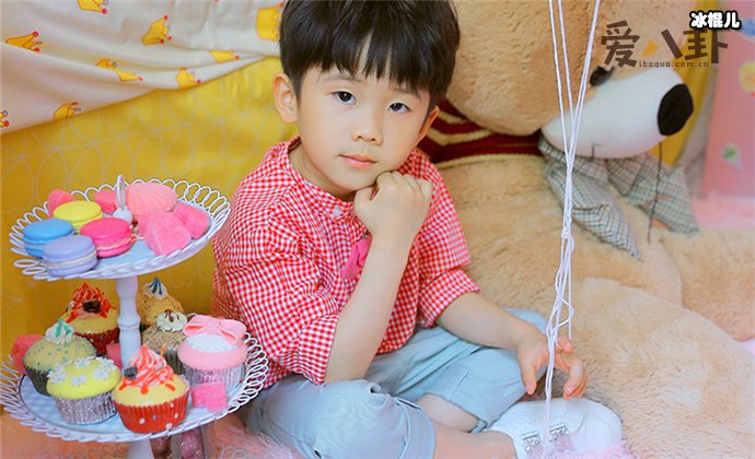 余骁睿家庭背景