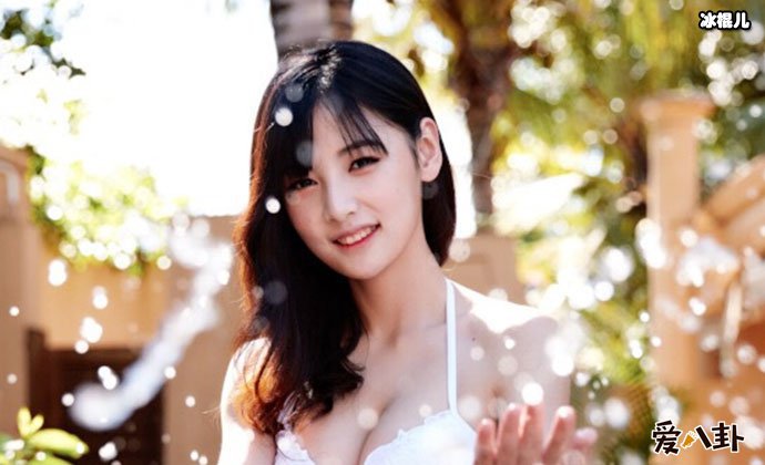 赵粤泳衣写真照