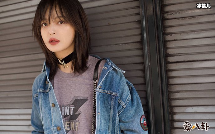 辛芷蕾机场被叫妈的原因