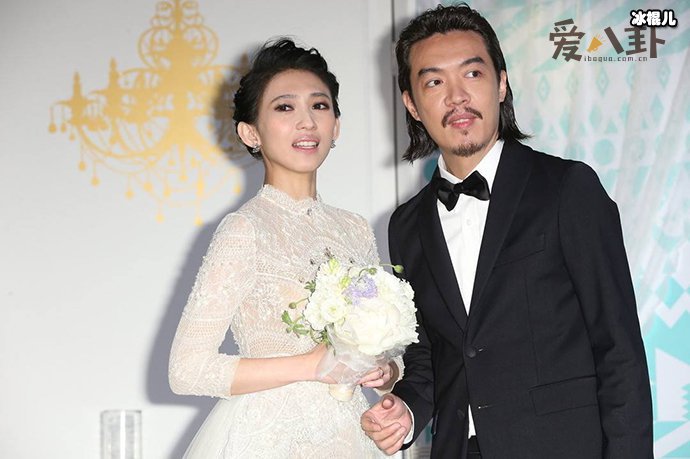 戴佩妮成龙分手原因