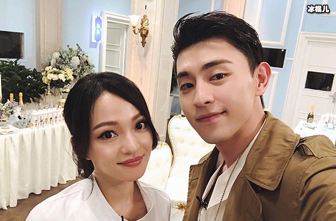 邓伦成功追星张韶涵