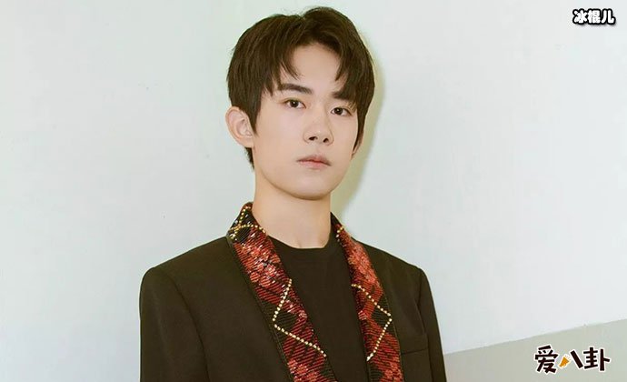 易烊千玺父母是谁