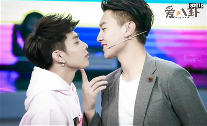 冯建宇王青是一对吗