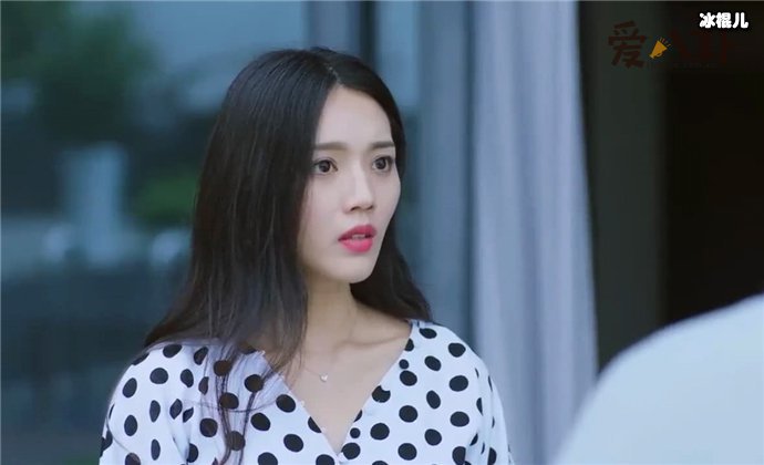 出道四年火不了