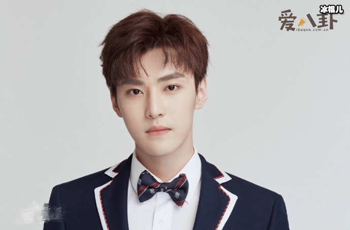 嘉羿为什么叫黄上环