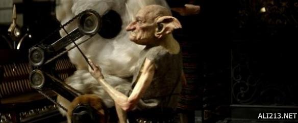 罗琳笔下《哈利・波特》的诡异魔法生物设定：这些奇奇怪怪的存在到底有何深意？