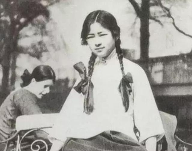 林徽因真实人生经历解析：从建筑到文学，她到底有多厉害？