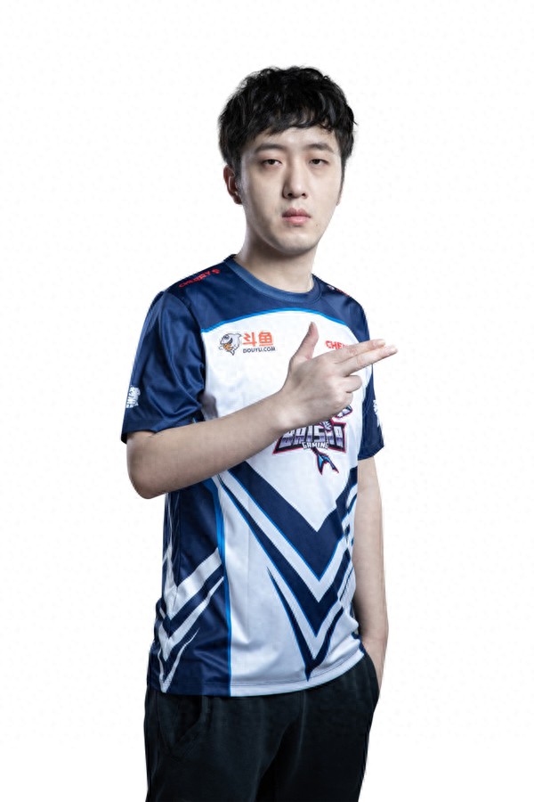 护国狙神 早年经历_CF老将 田丰 传奇之旅_cfpl s4