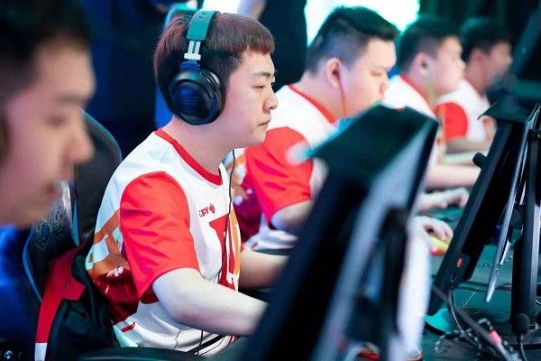 18cfpl职业生涯_cfpl s4_战神18荣誉记录