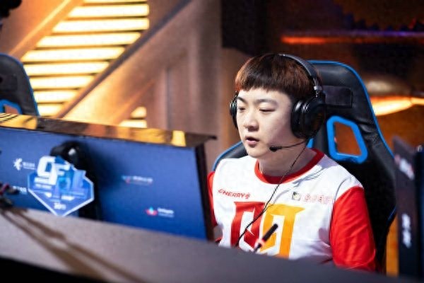 cfpl s4_18cfpl职业生涯_战神18荣誉记录