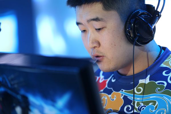 汉宫常旭离队加盟VG CFPL S8阵容变化_cfpls7_小琦加入汉宫年鹏是否转型幕后CFPL S7 MVP