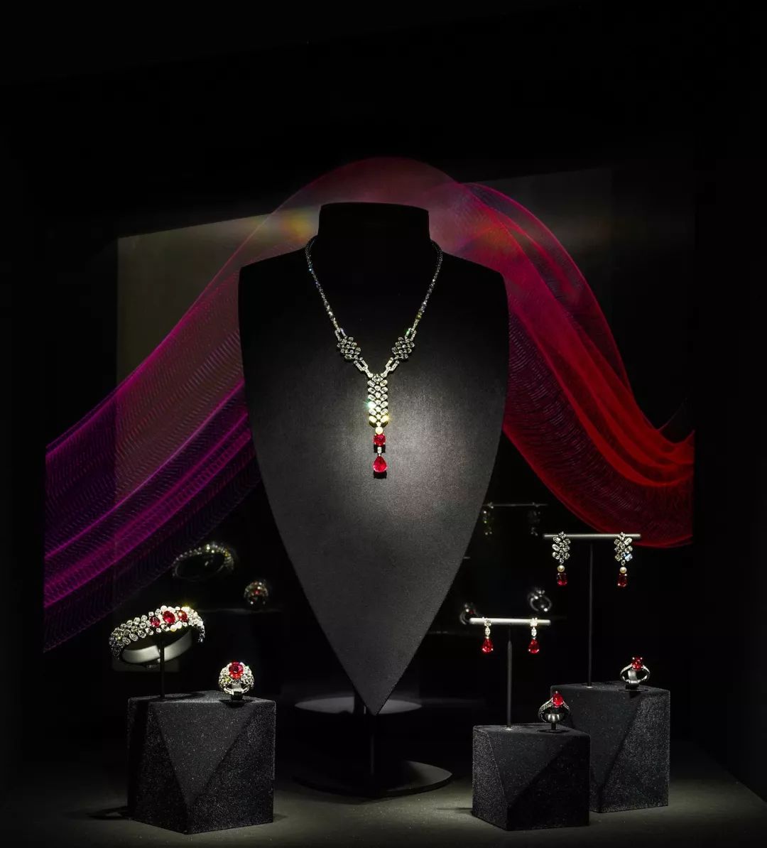 宝石猎豹哪种最好看_宝石玛瑙猎豹_宝石猎豹玛瑙值钱吗