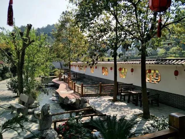 贵州温泉度假_遵义枫香温泉_汇善谷养生温泉攻略