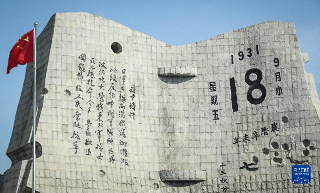 日本天皇 奥巴马_奥巴马天皇鞠躬_奥巴马面见日本天皇时弯腰鞠躬