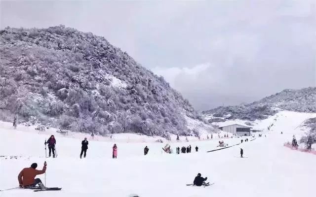冬天在遵义这样玩，雪场温泉美食全有，还有徒步好去处