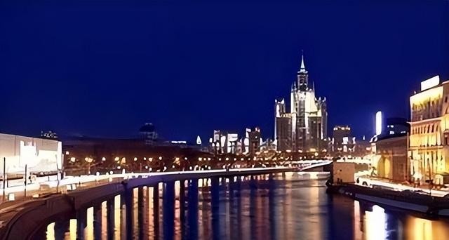 美国流动人口_美国人口净流入城市_人囗净流入城市