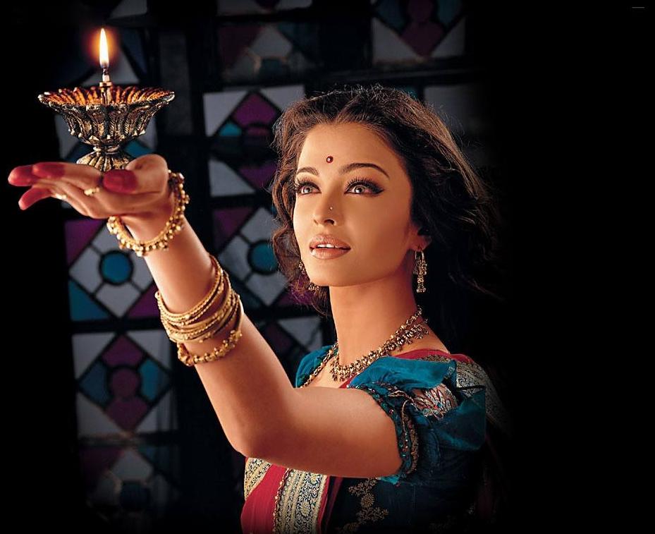 艾西瓦娅·雷和女儿_艾西瓦娅·雷和女儿_艾瓦西亚雷女儿