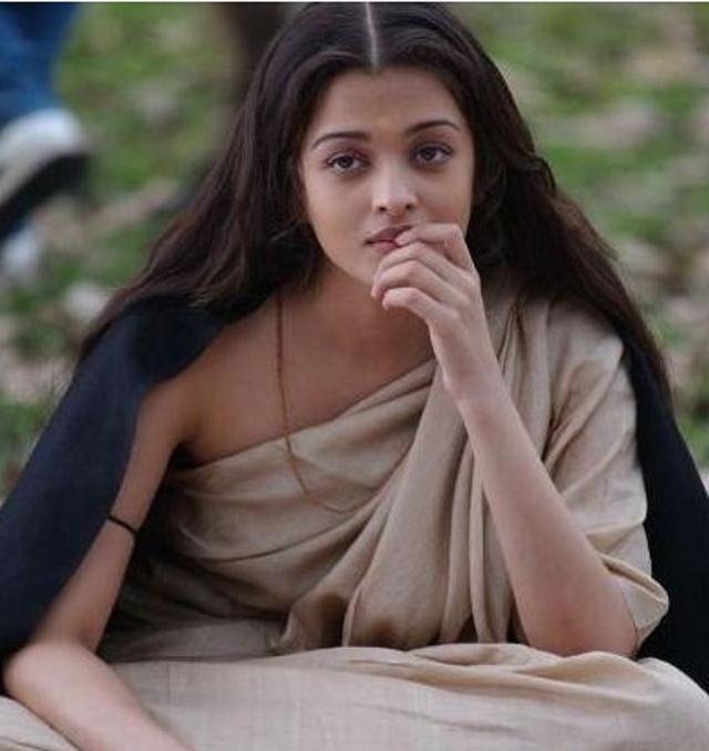 艾西瓦娅·雷和女儿_艾西瓦娅·雷和女儿_艾瓦西亚雷女儿