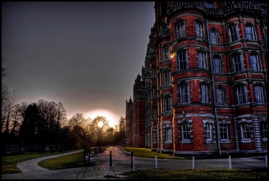 英国大学申请难度_英国大学分类_royalholloway