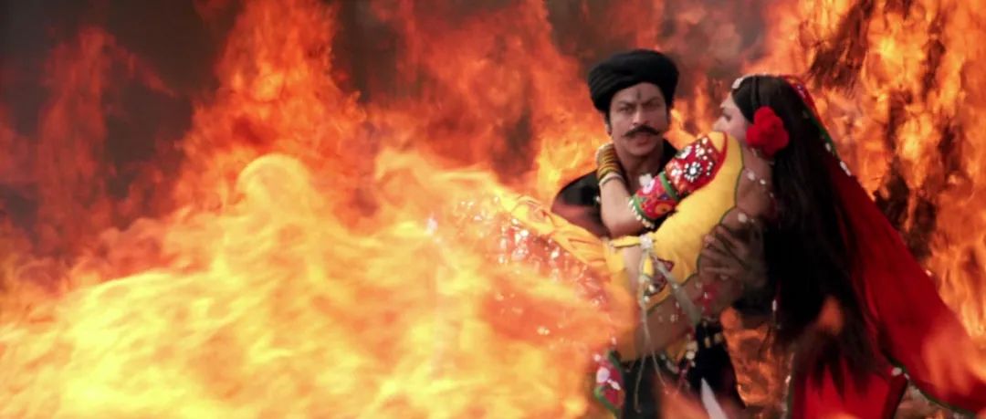 艾西瓦娅·雷和女儿_艾西瓦娅·雷和女儿_艾瓦西亚雷女儿