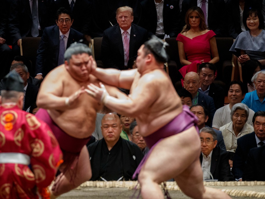 奥巴马会见日本天皇礼仪_奥巴马天皇鞠躬_奥巴马 日本天皇