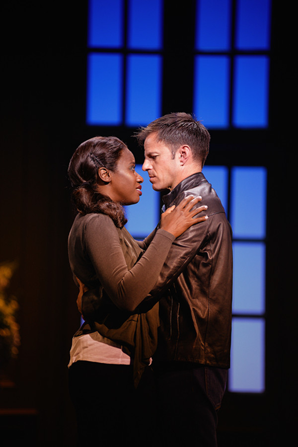 电影保镖中除了惠特尼休斯顿另一个女明星唱的歌曲名字_休斯顿演唱的保镖主题曲_保镖插曲休斯敦